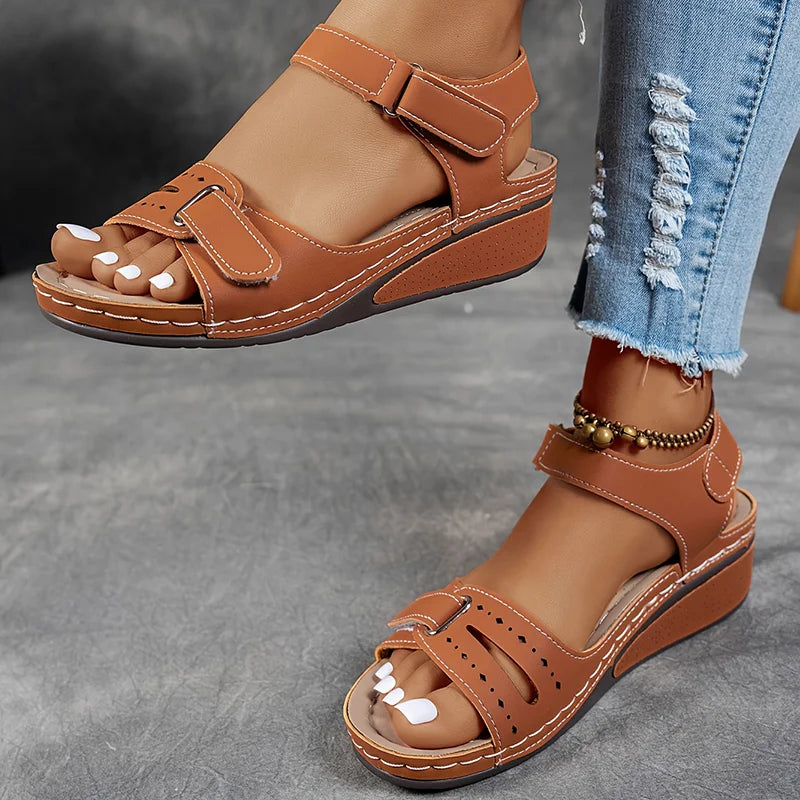 Cynthia | Sleek Orthopedic Sandals